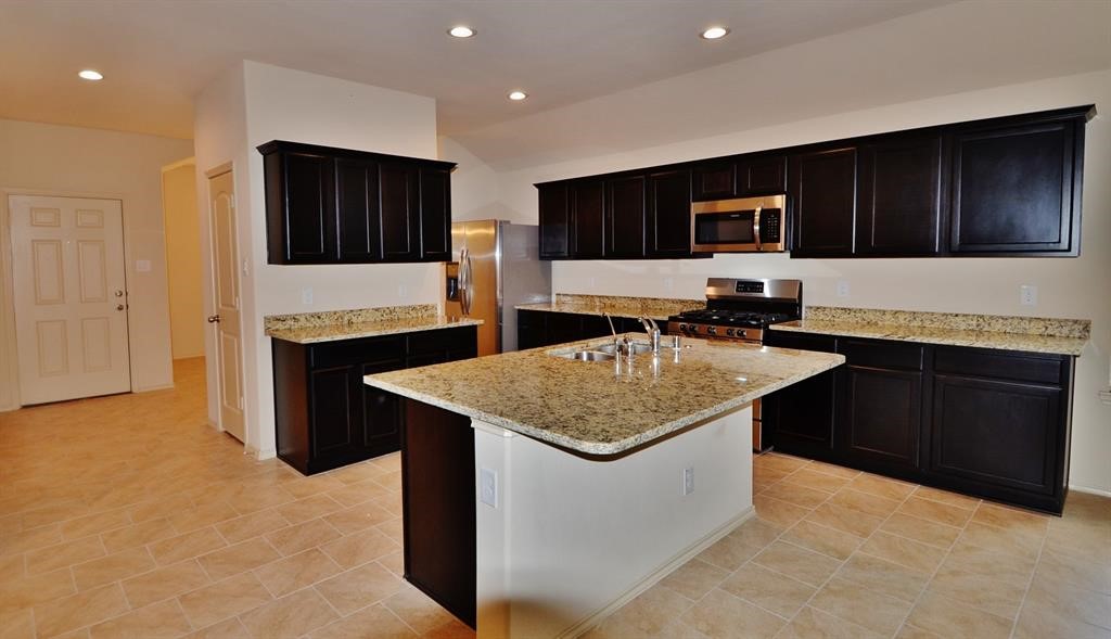 23614 Shortleaf Pine Drive Property Photo 7