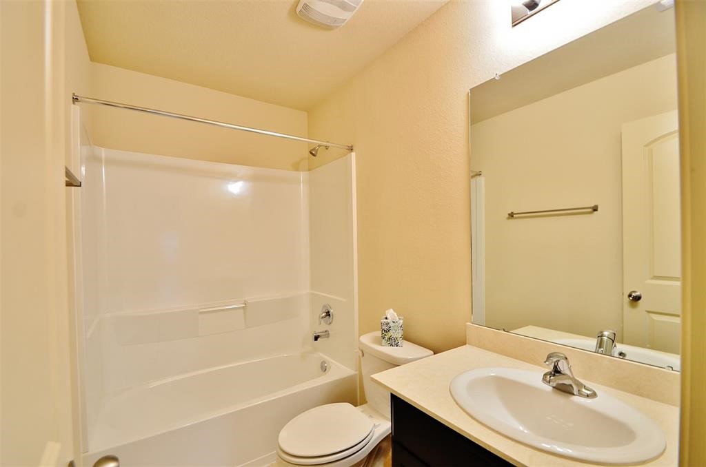 23614 Shortleaf Pine Drive Property Photo 17