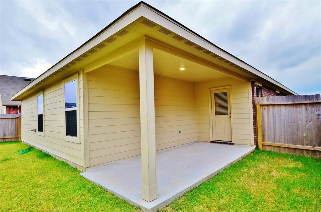 23614 Shortleaf Pine Drive Property Photo 22