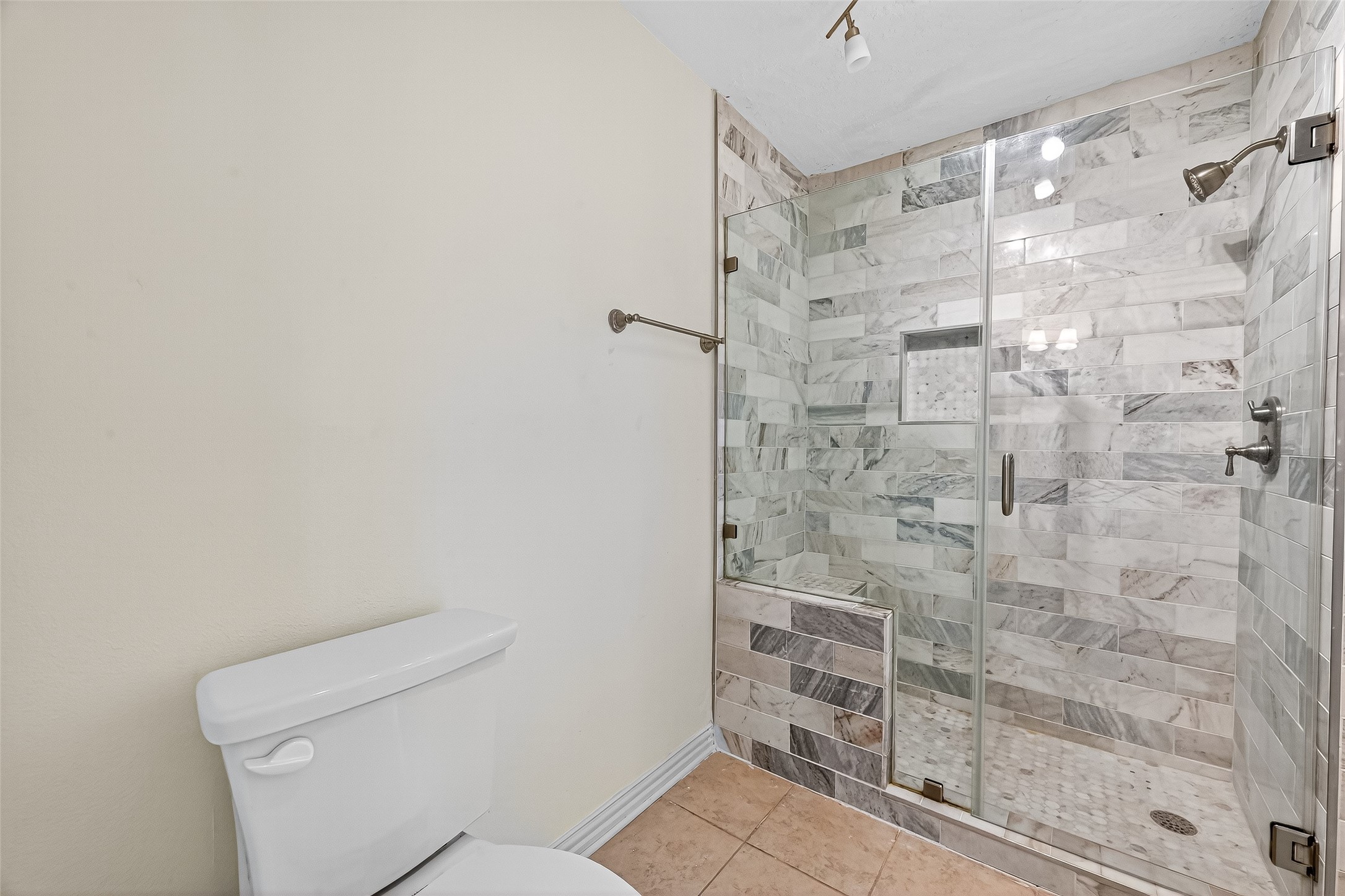 1803 Cottage Landing Lane Property Photo 28