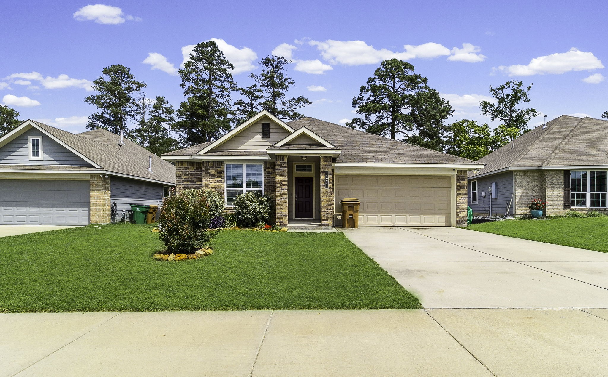 121 New Dawn Trail Property Photo 1