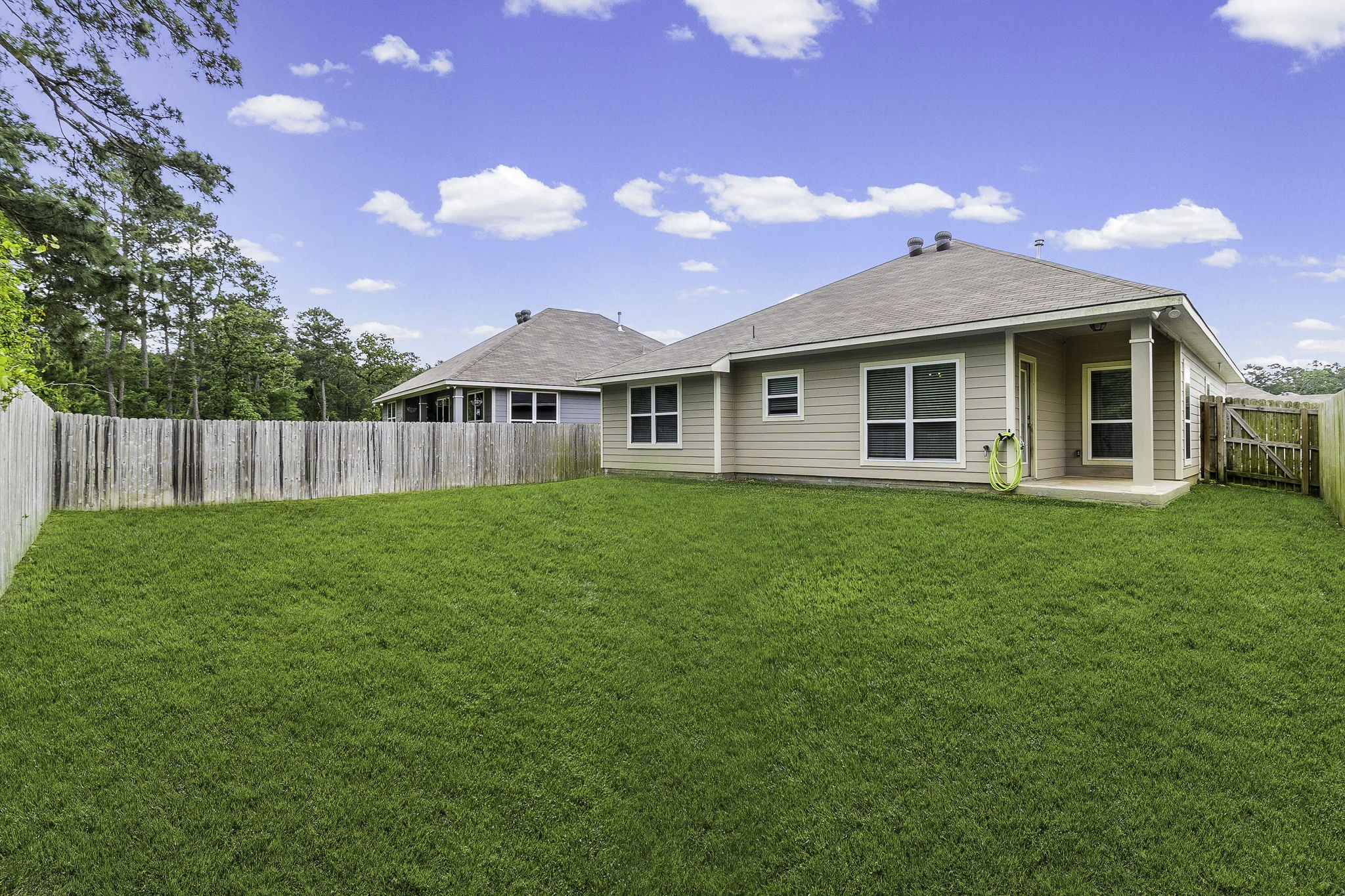 121 New Dawn Trail Property Photo 27