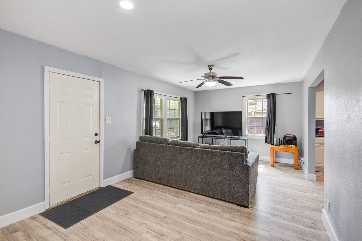 710 Roosevelt Street Property Photo 8