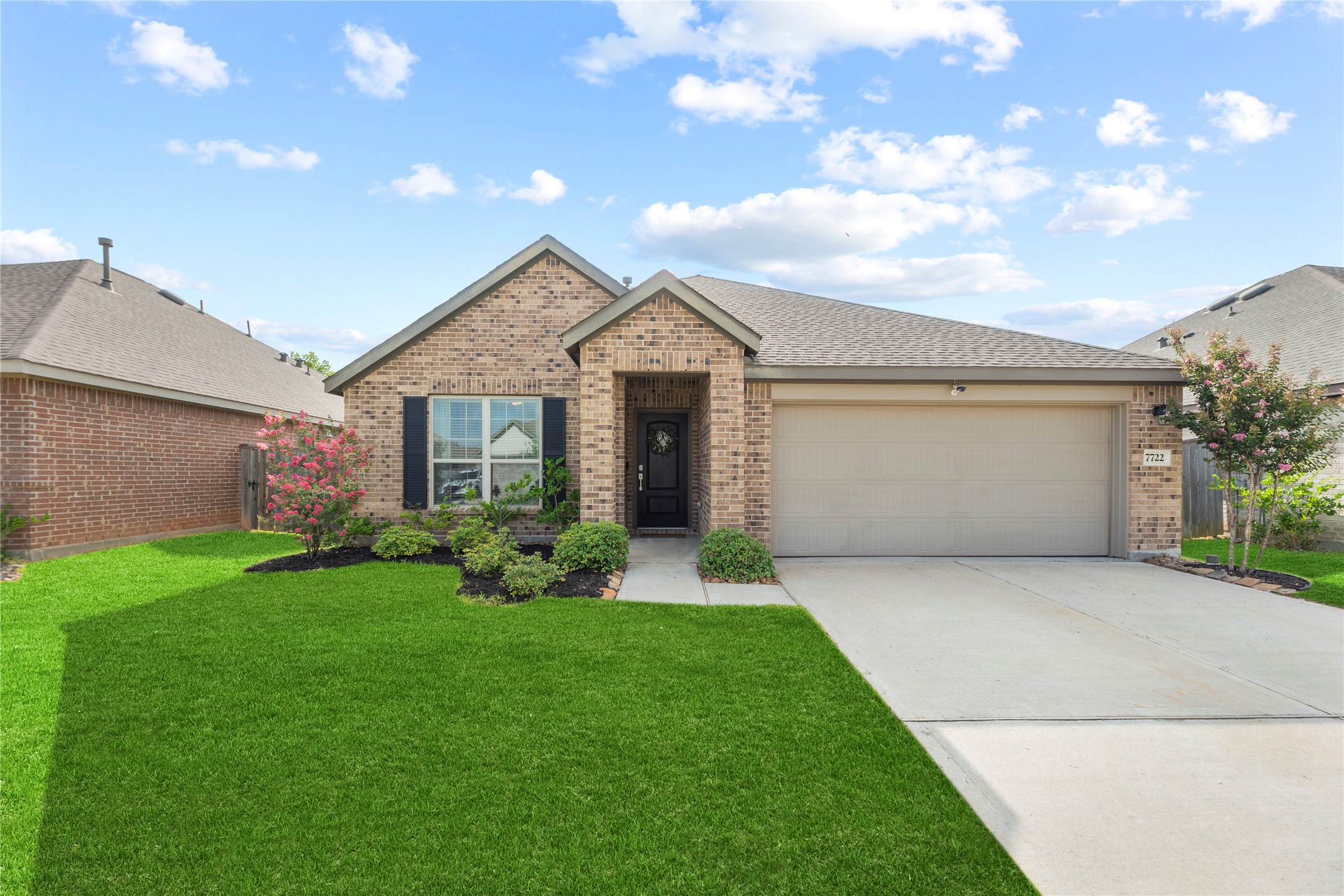 7722 Jasmine Chase Drive Property Photo 1