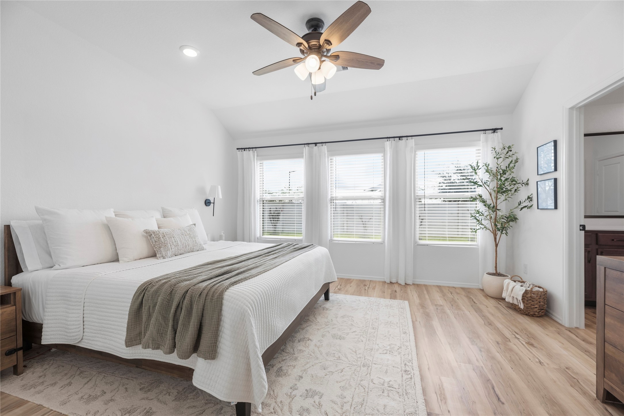 7722 Jasmine Chase Drive Property Photo 14