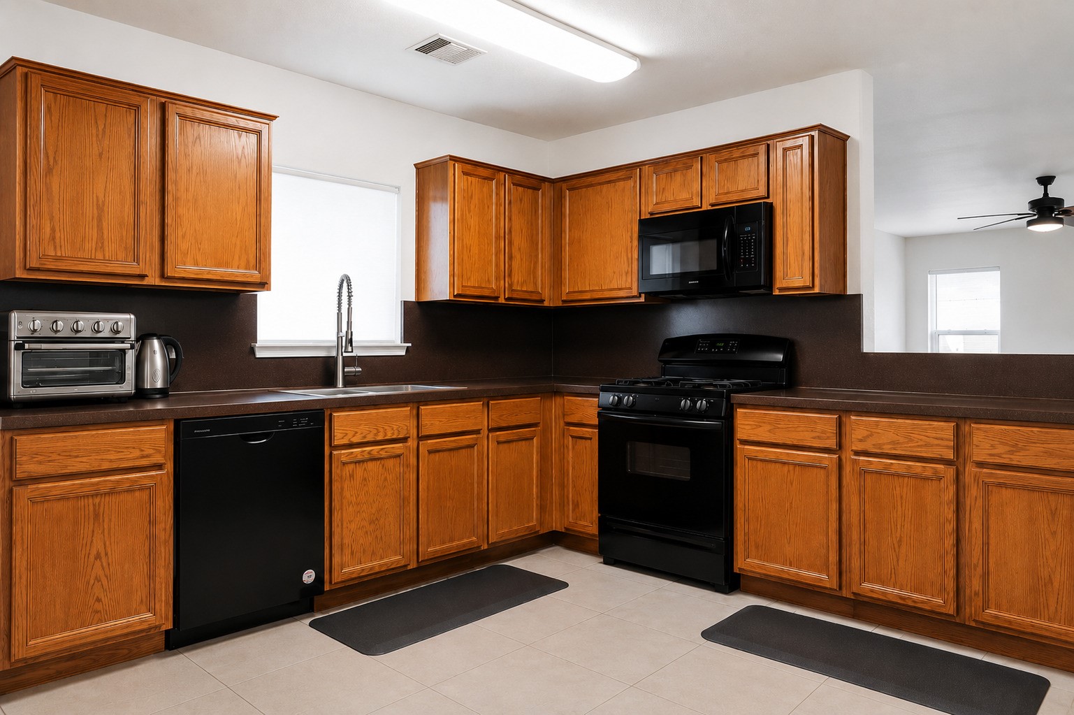 7731 Eldergrove Lane Property Photo 3