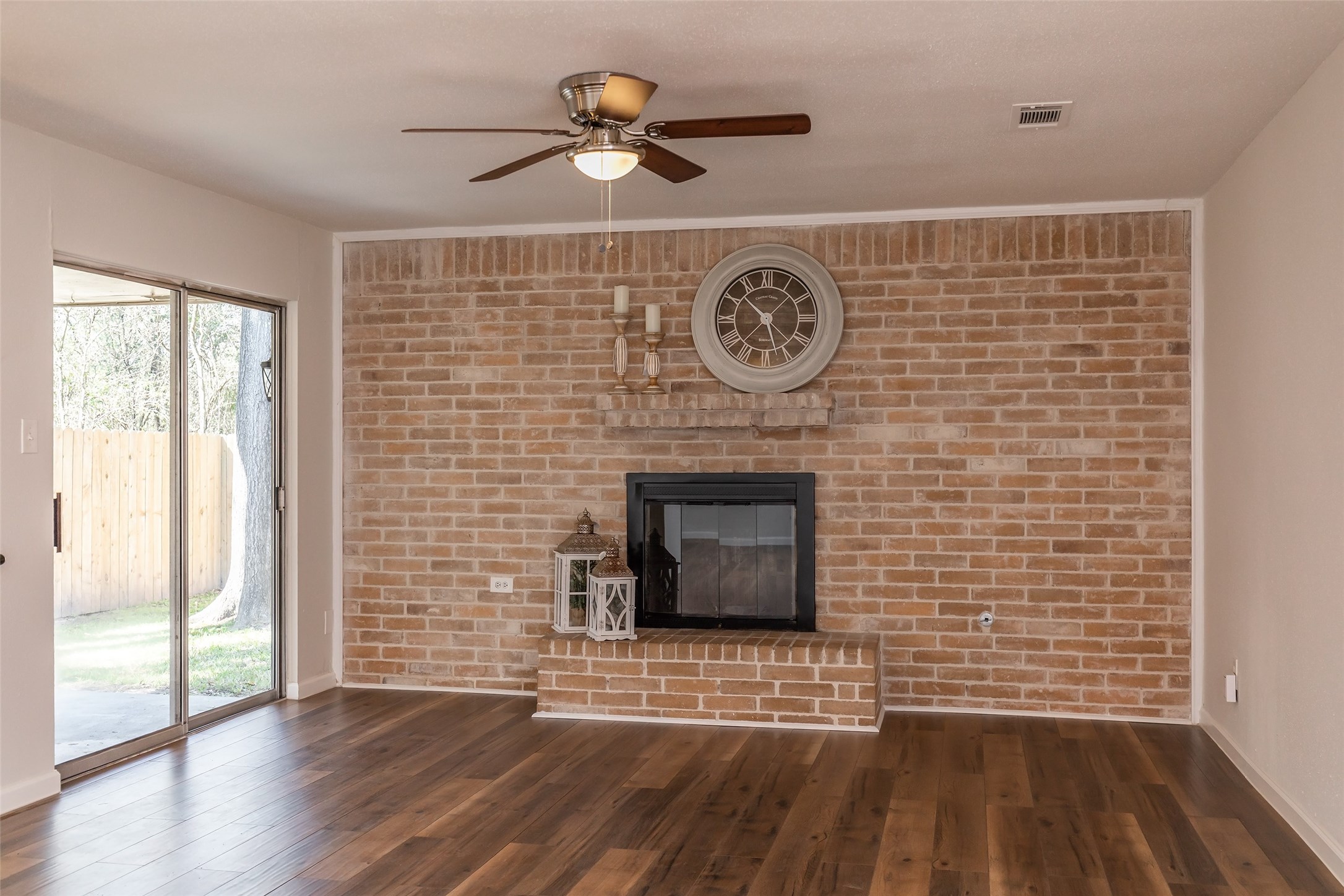 46 N Deerfoot Circle Property Photo 5