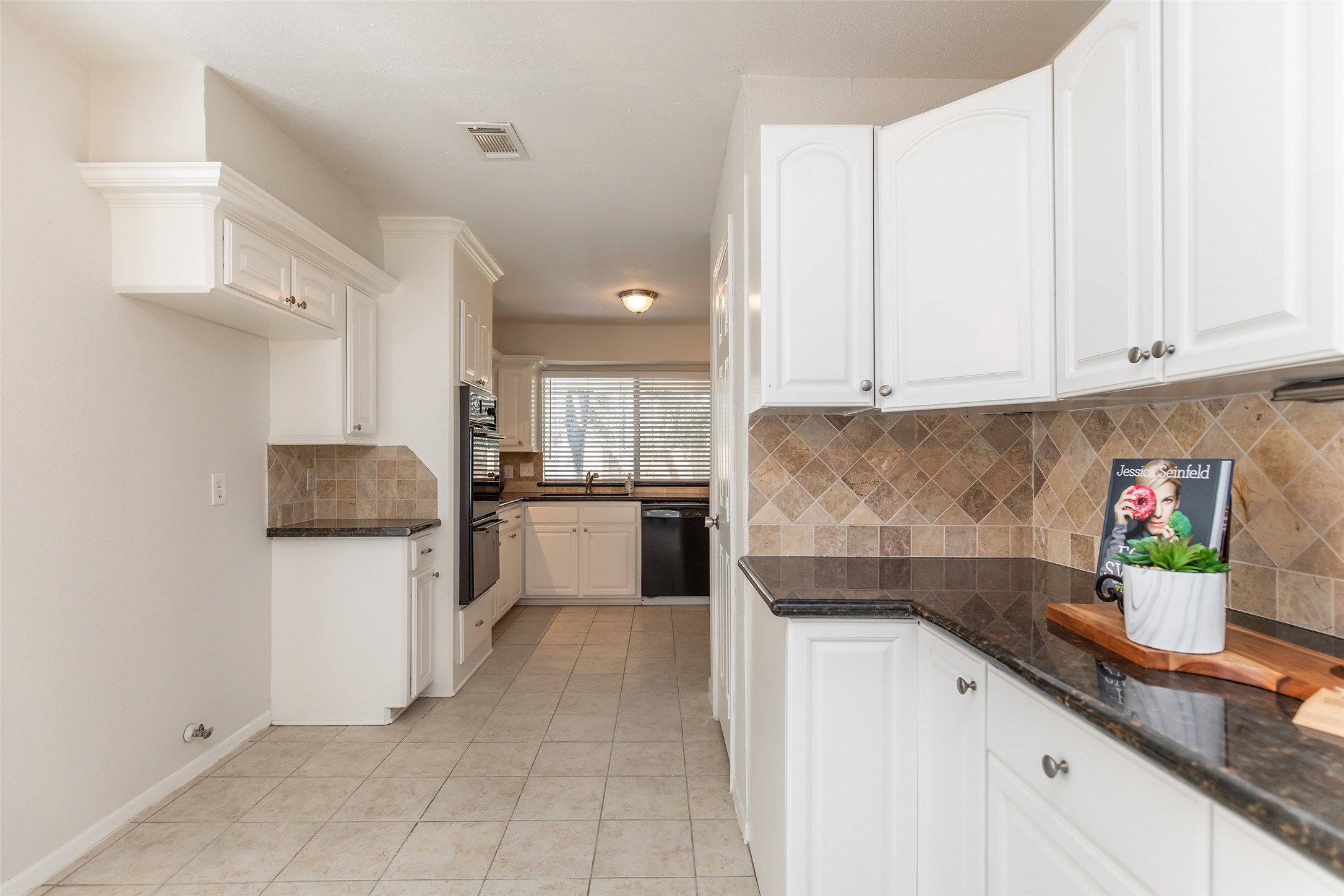 46 N Deerfoot Circle Property Photo 14