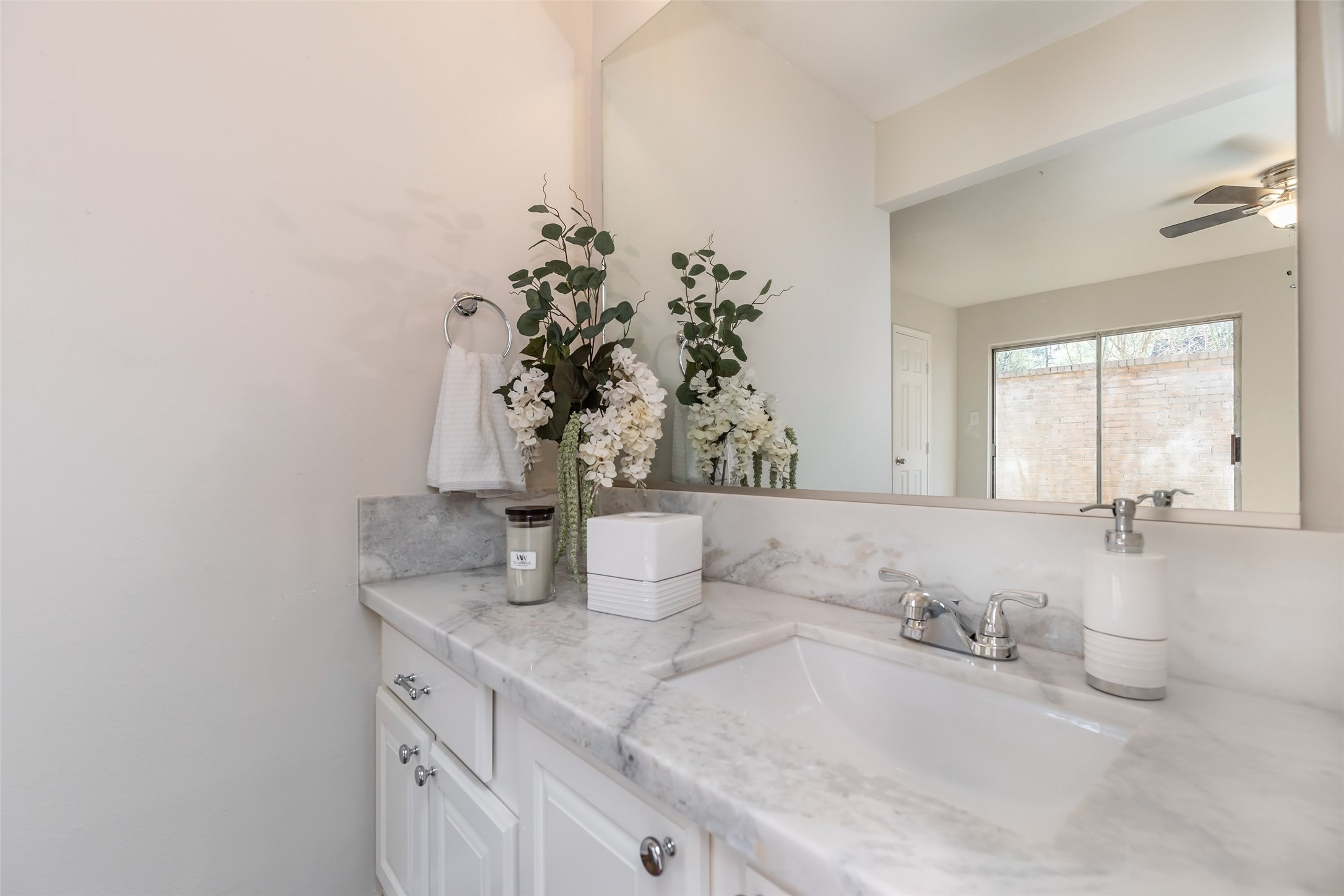 46 N Deerfoot Circle Property Photo 18