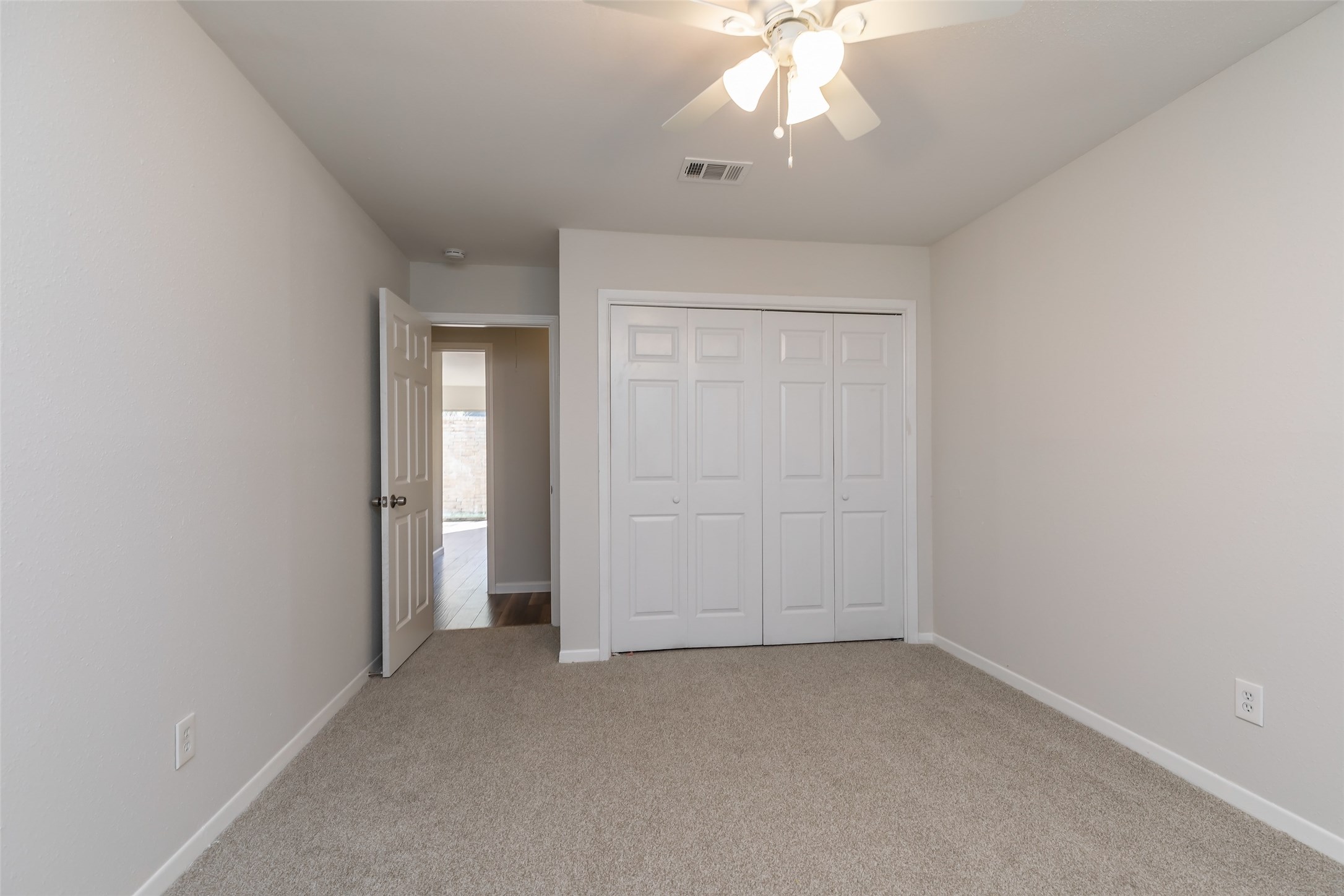 46 N Deerfoot Circle Property Photo 20
