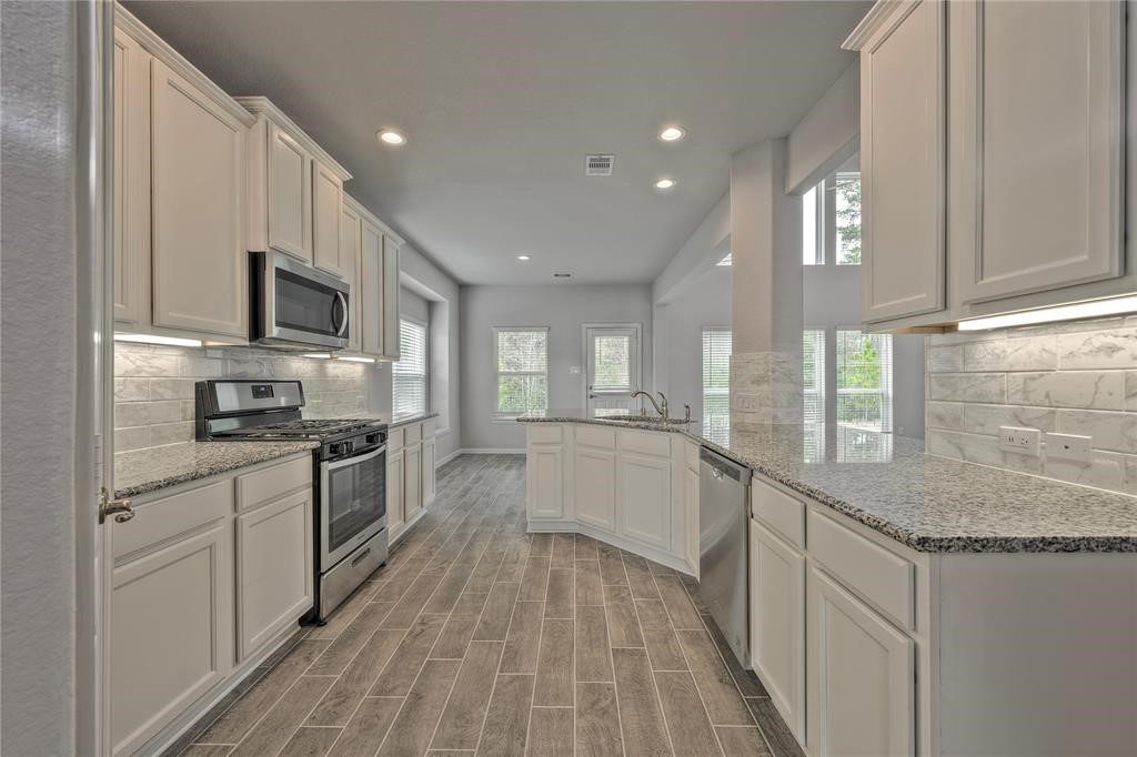 23535 Malbec Drive Property Photo 2