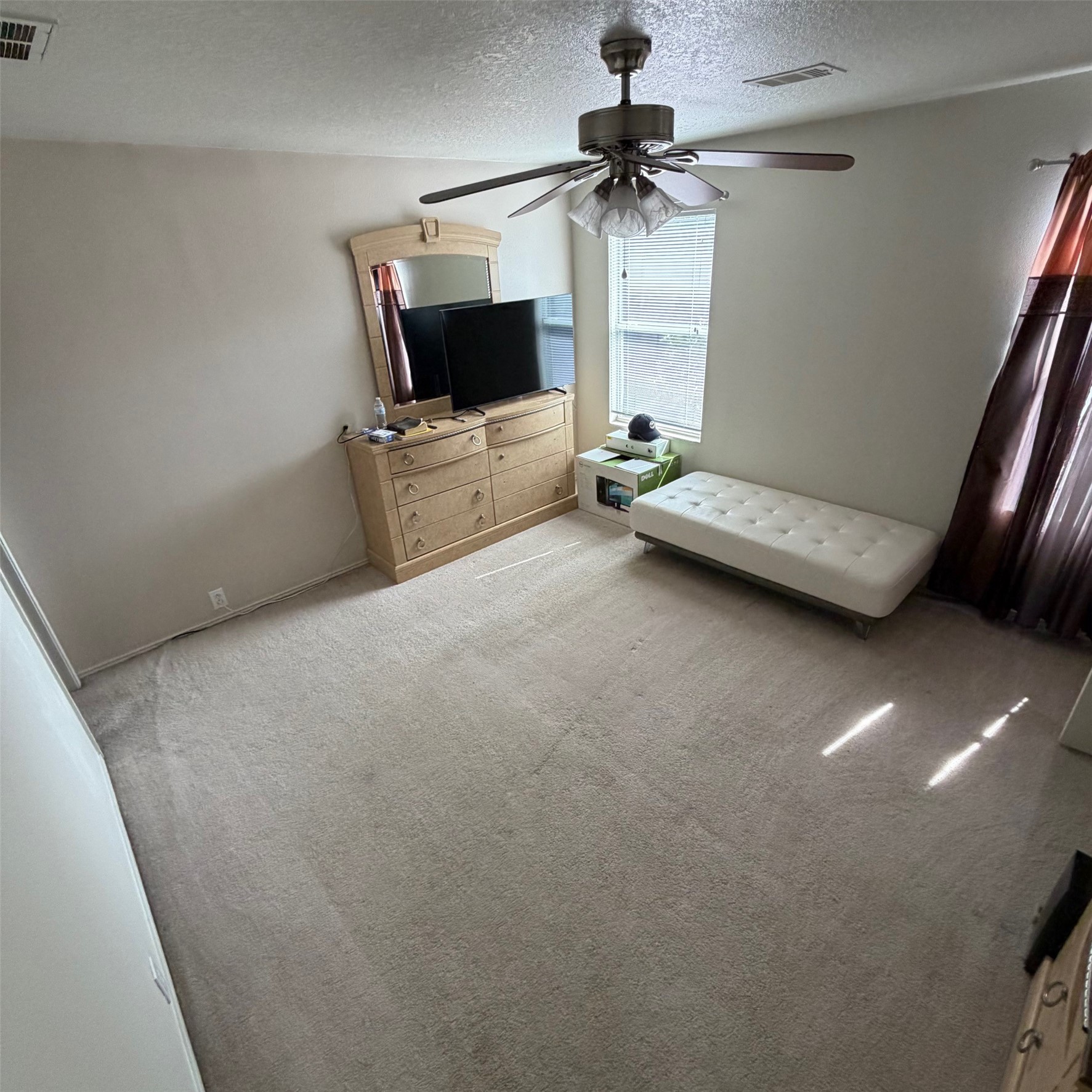 735 Pine Lodge Drive Property Photo 7