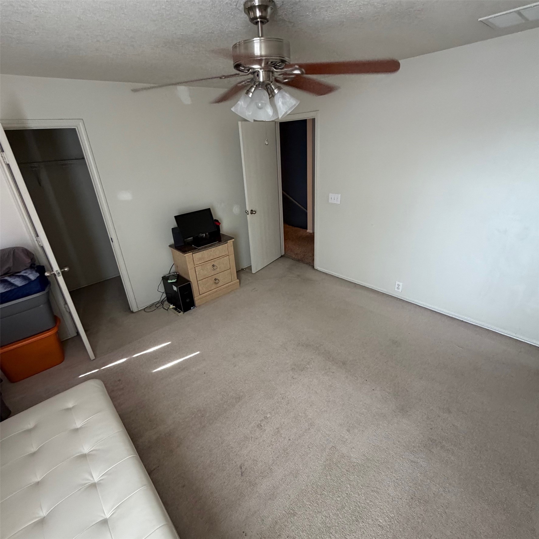 735 Pine Lodge Drive Property Photo 8