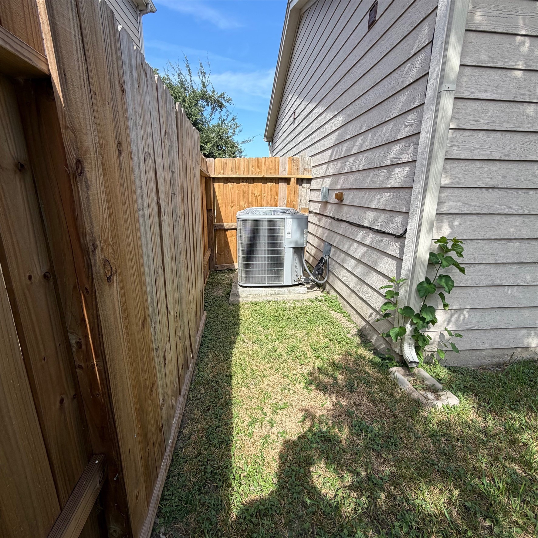 735 Pine Lodge Drive Property Photo 19