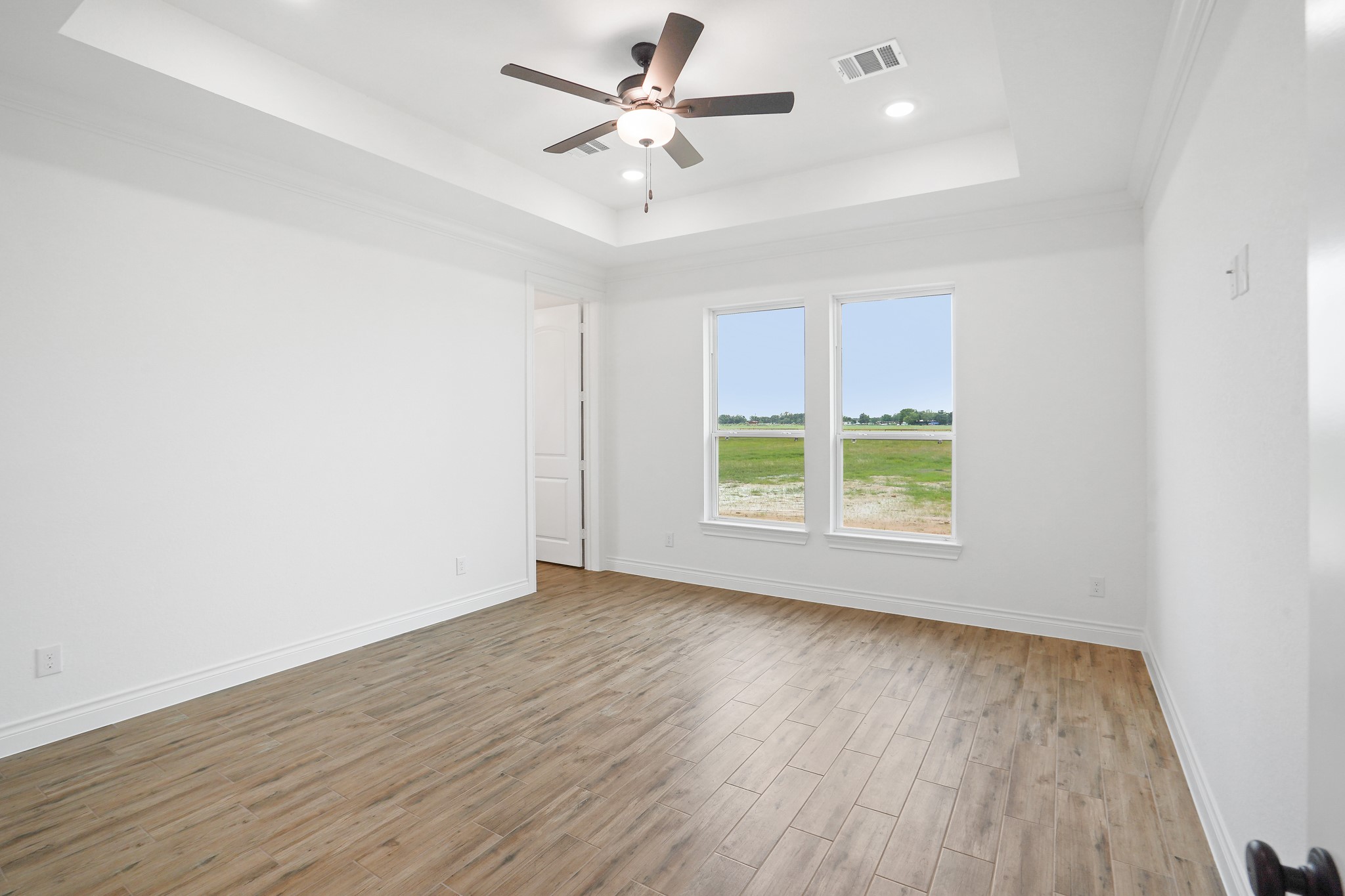 3111 Pearce Drive Property Photo 5