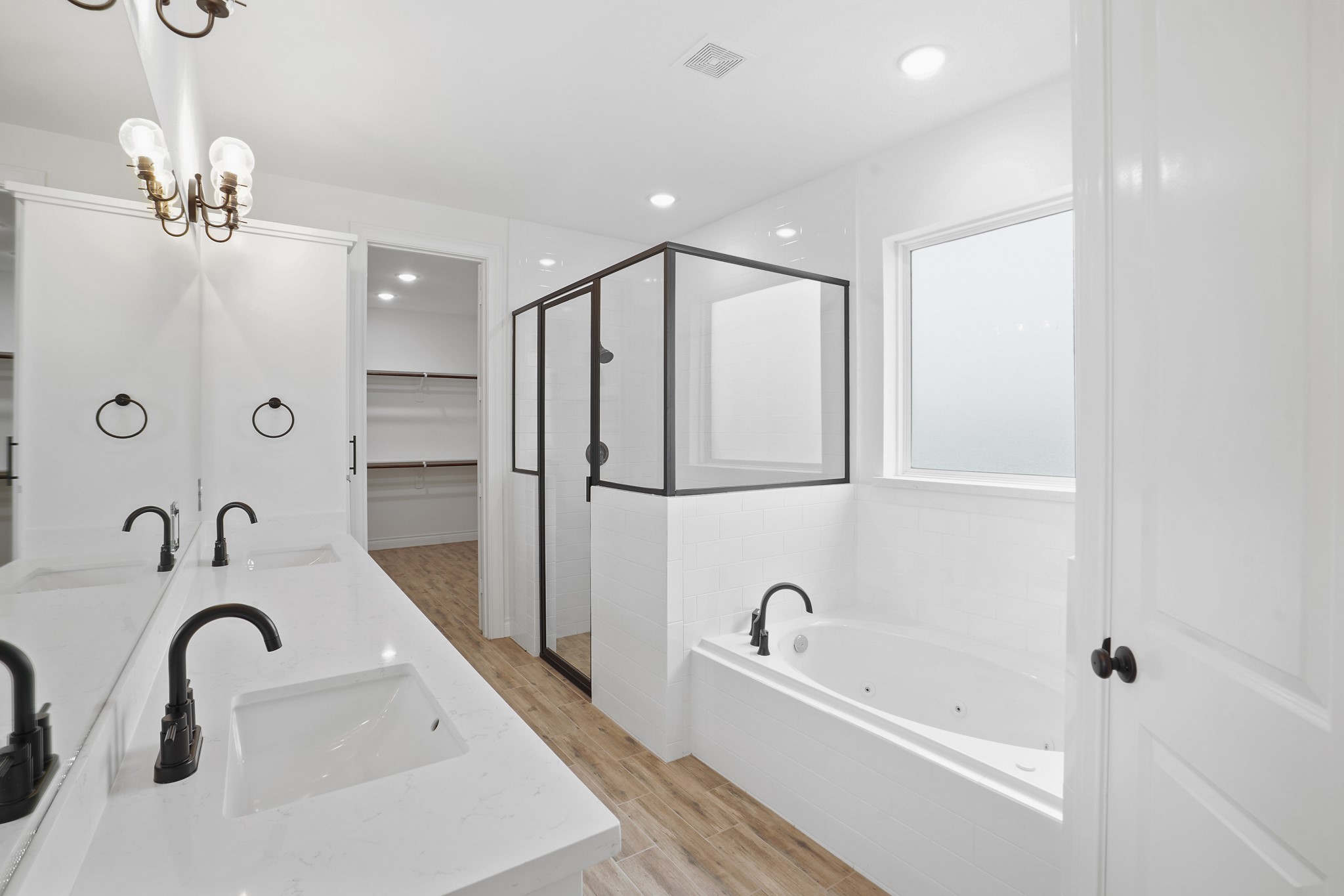 3111 Pearce Drive Property Photo 6
