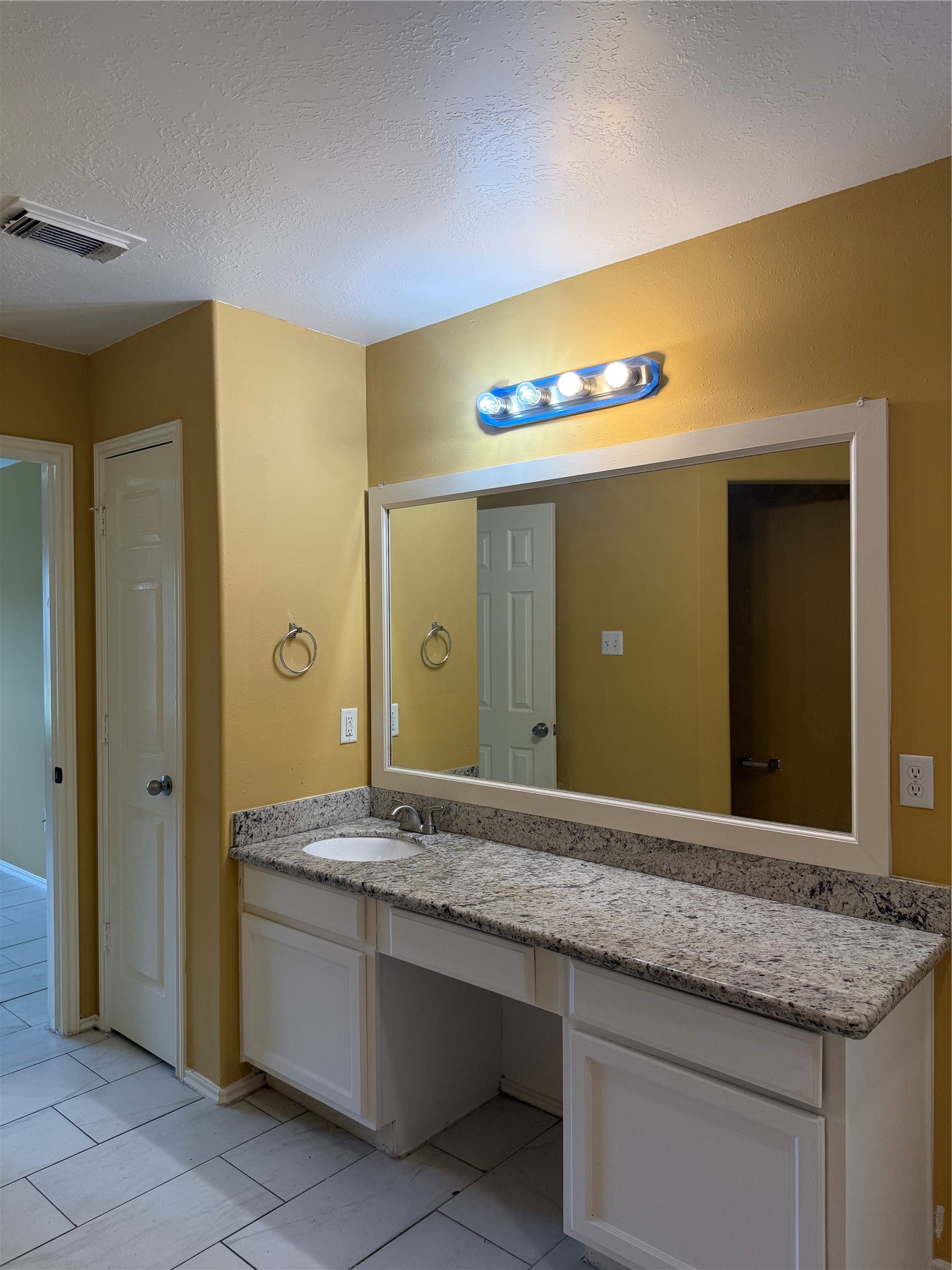5111 Caymus Drive Property Photo 8
