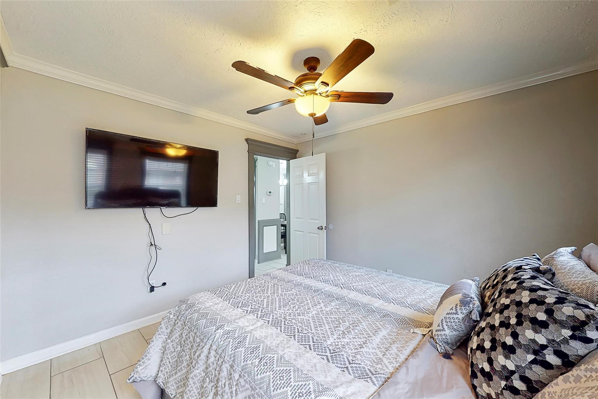 7825 Cook Road Property Photo 11