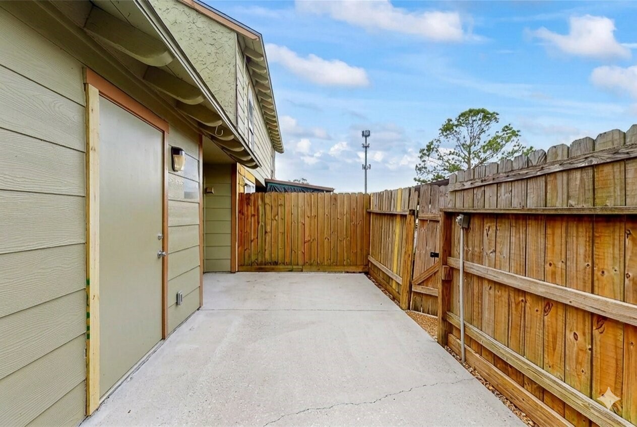 7825 Cook Road Property Photo 13