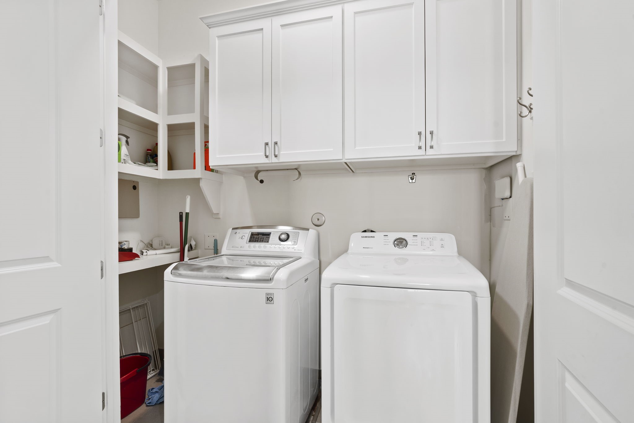 2174 Briarglen Drive Property Photo 19