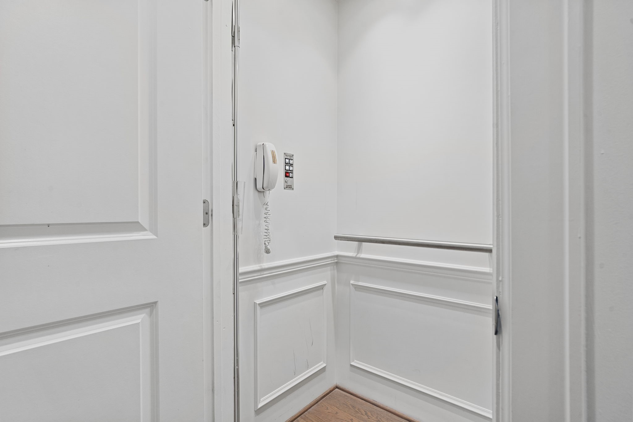 2174 Briarglen Drive Property Photo 28