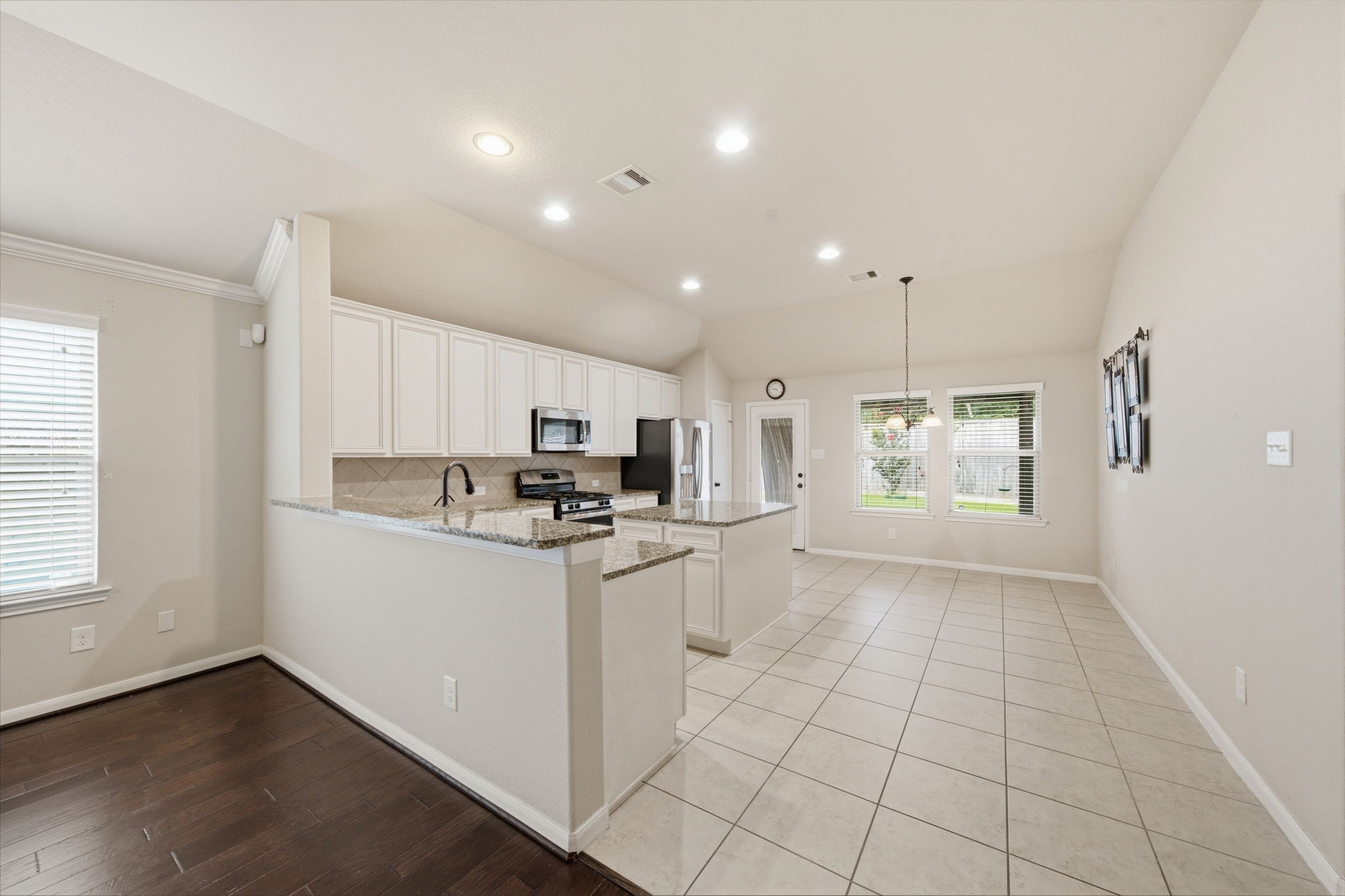 7611 Willow School Drive Property Photo 8