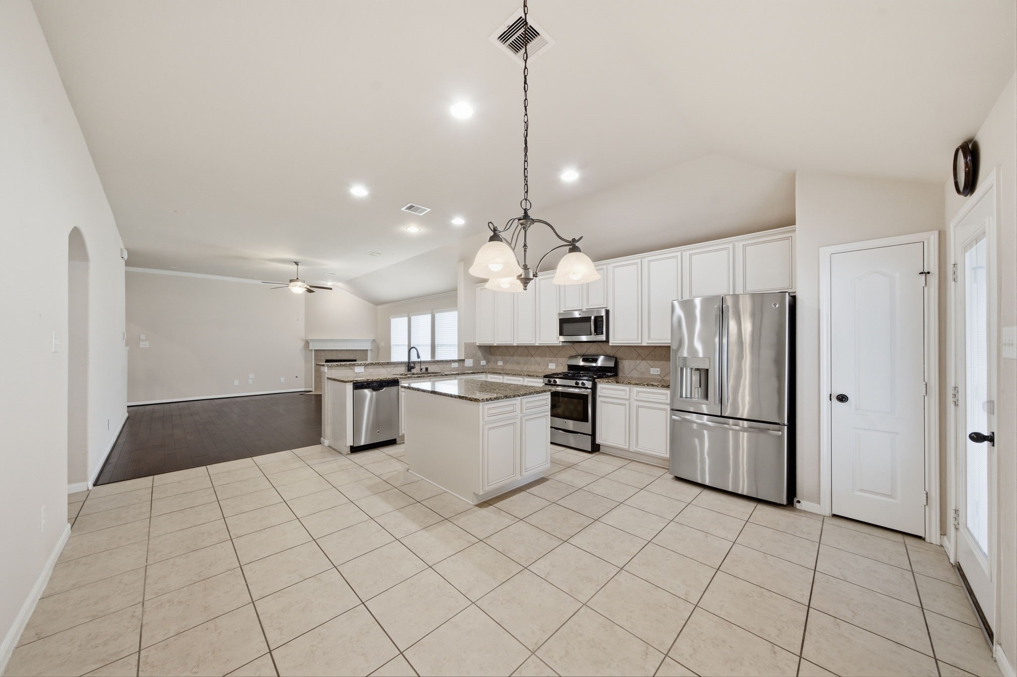7611 Willow School Drive Property Photo 10