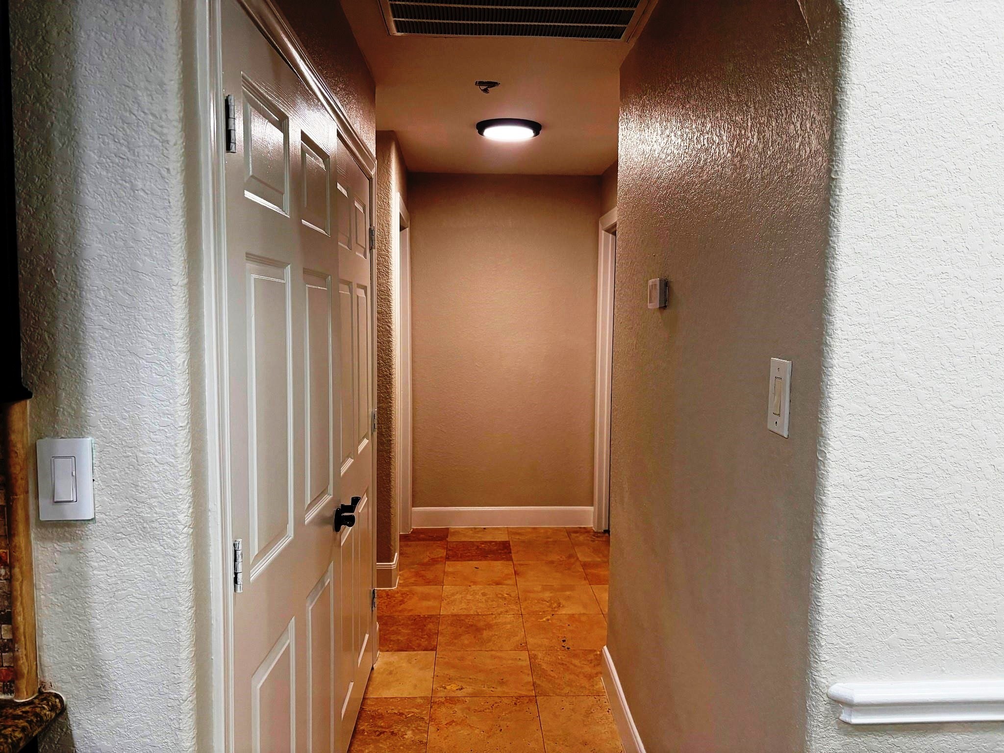 6352 Glenhagen Drive Property Photo 7