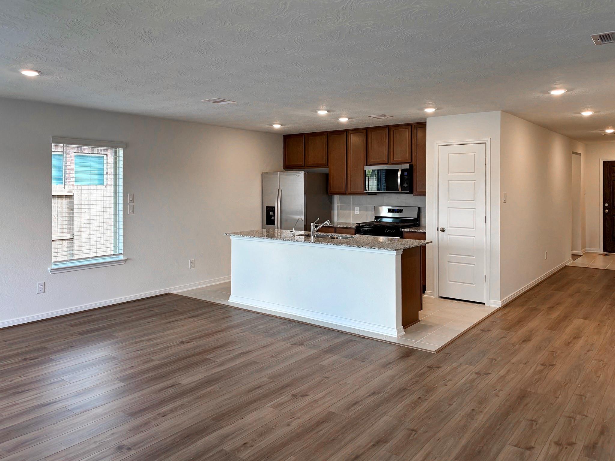 6018 Monte Thomas Property Photo 2