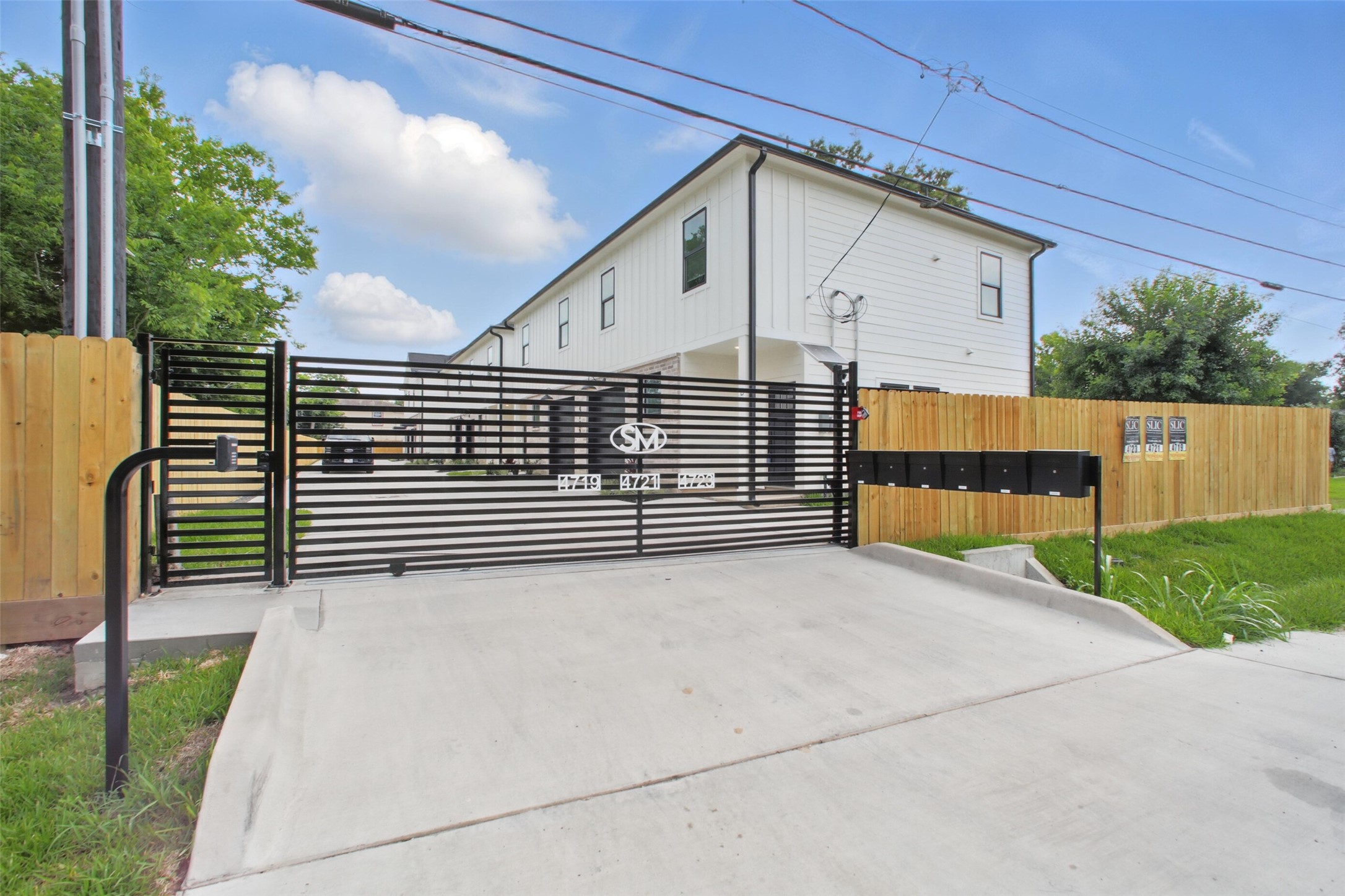 4719 Mallow Street Property Photo 2