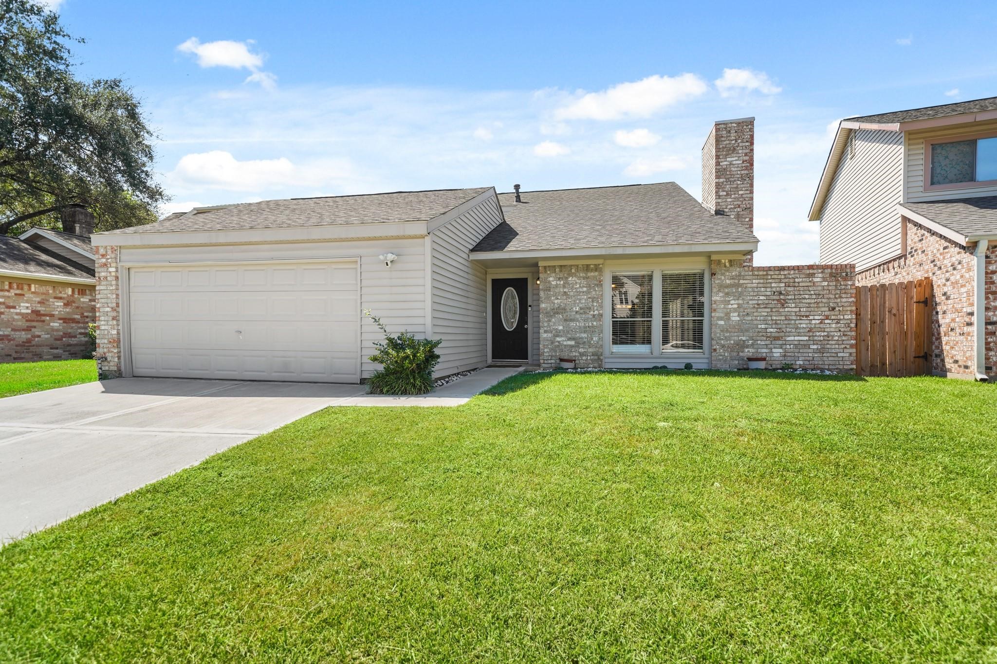 3611 Duncaster Drive Property Photo