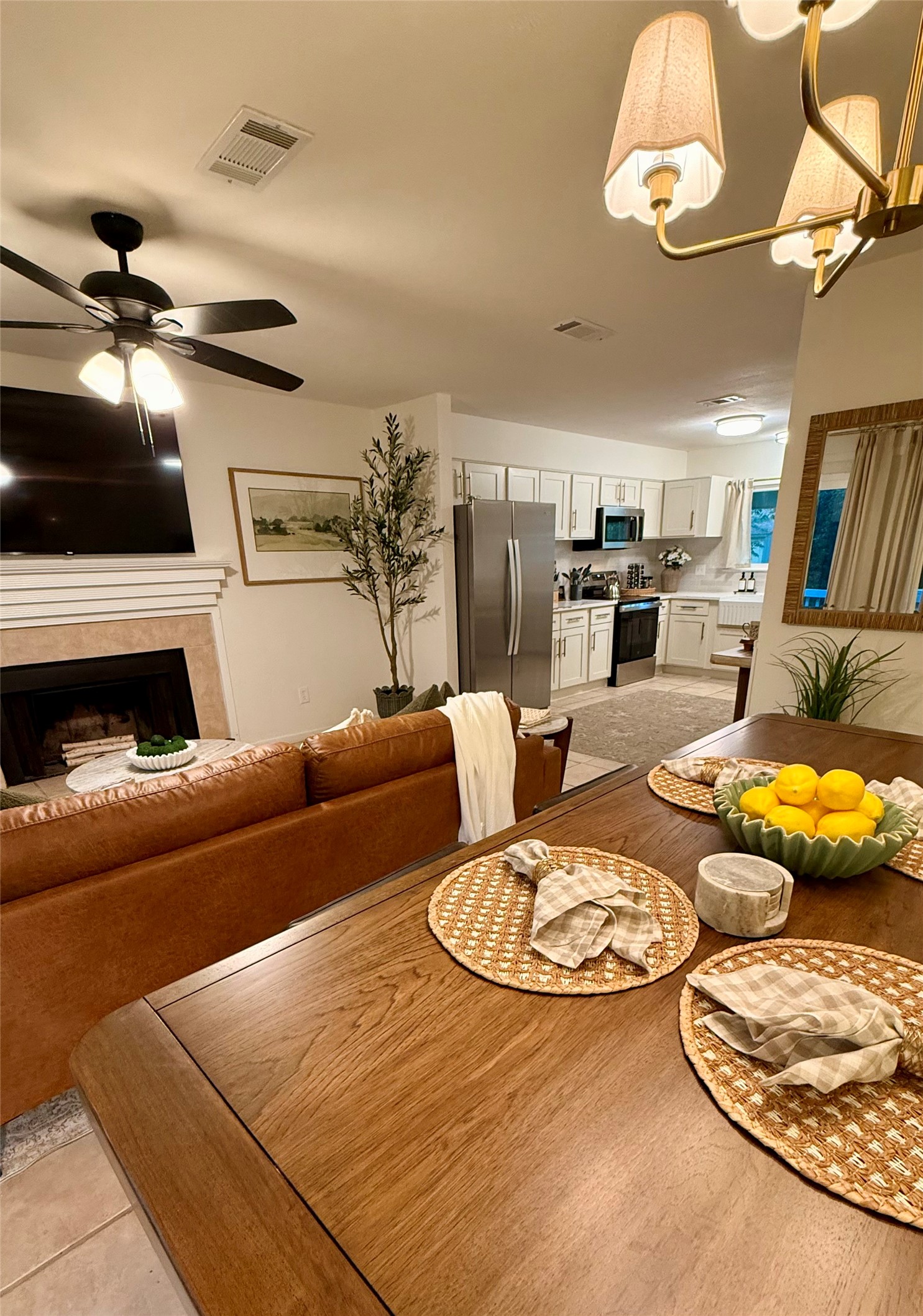 1 Laurel Oak Place Property Photo 8