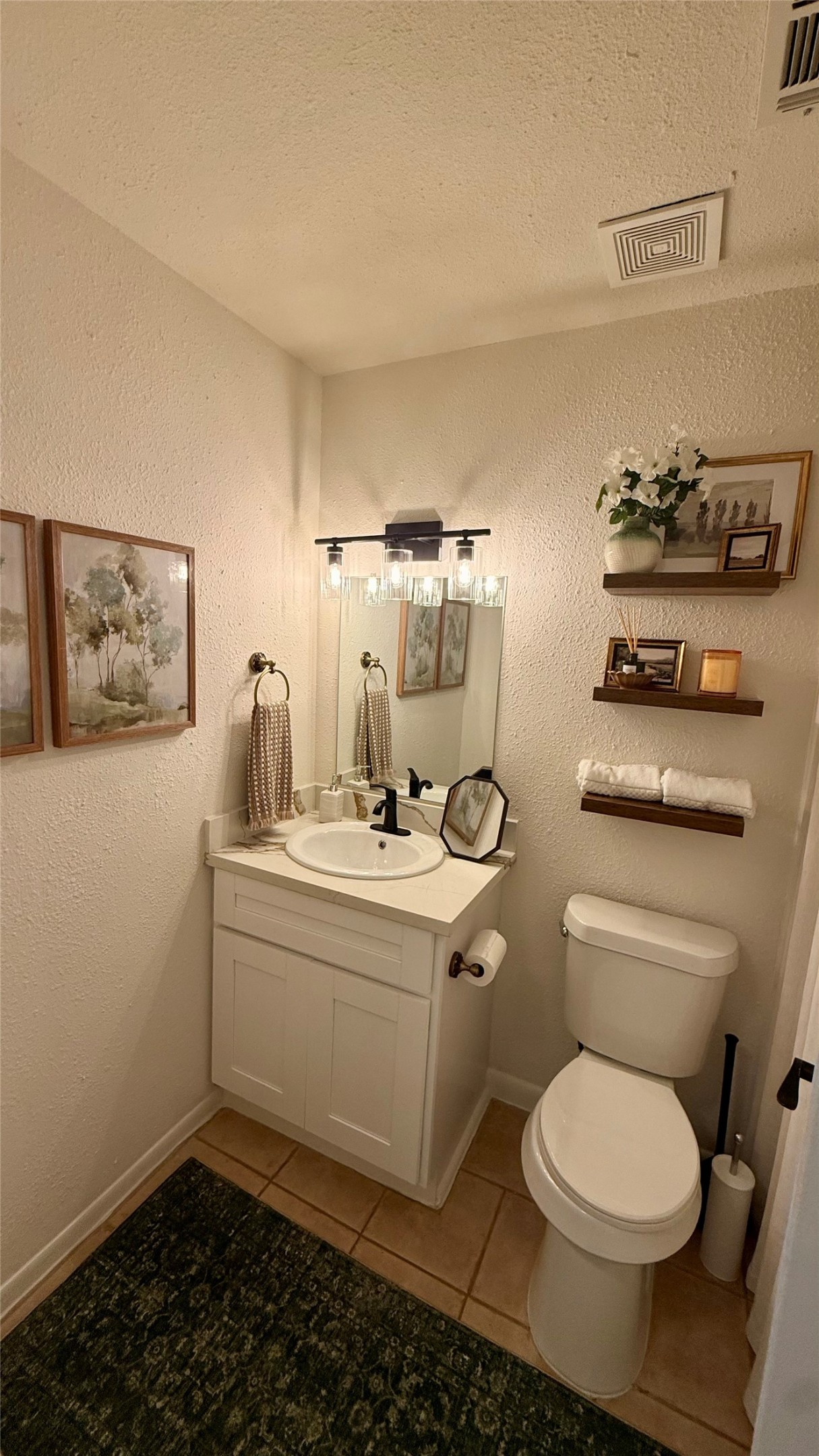 1 Laurel Oak Place Property Photo 9