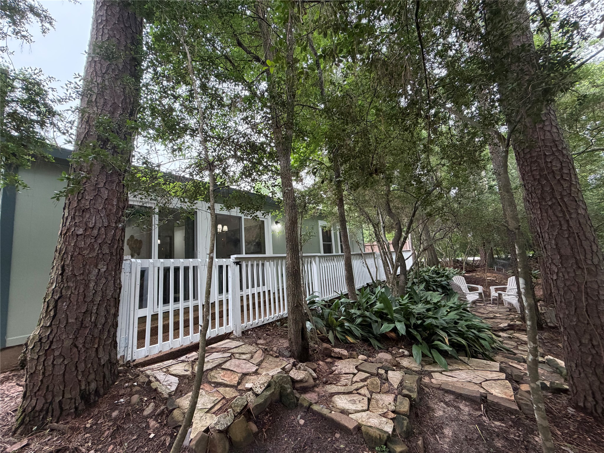 1 Laurel Oak Place Property Photo 21