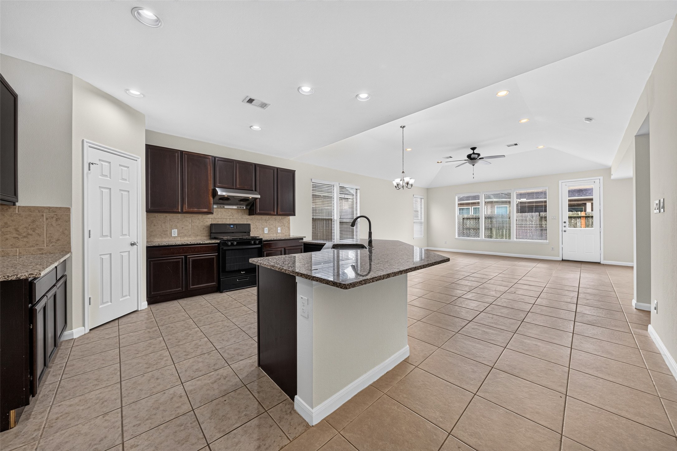 26343 Riley Glen Drive Property Photo 20