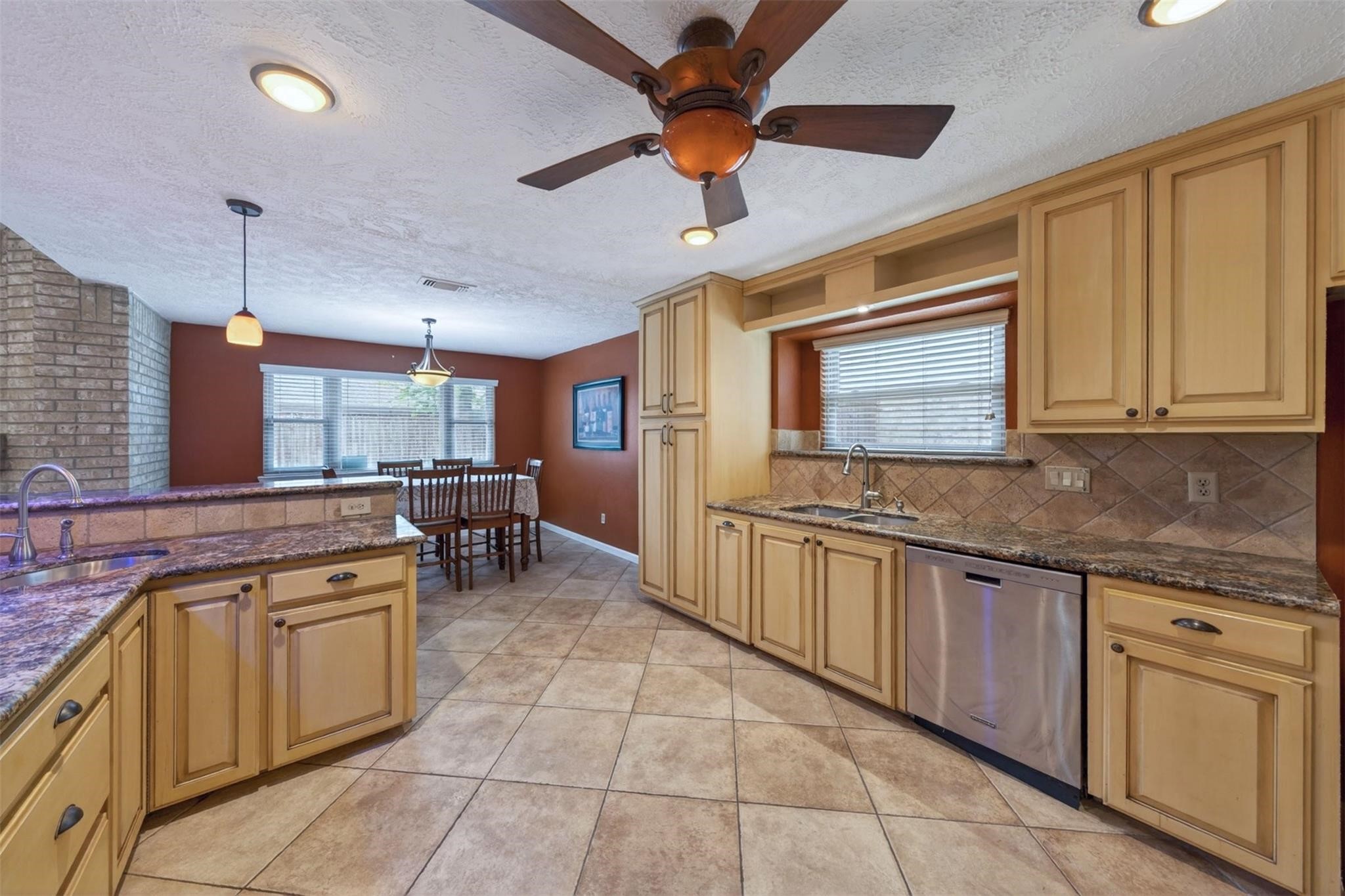 12511 Ravens Mate Drive Property Photo 16