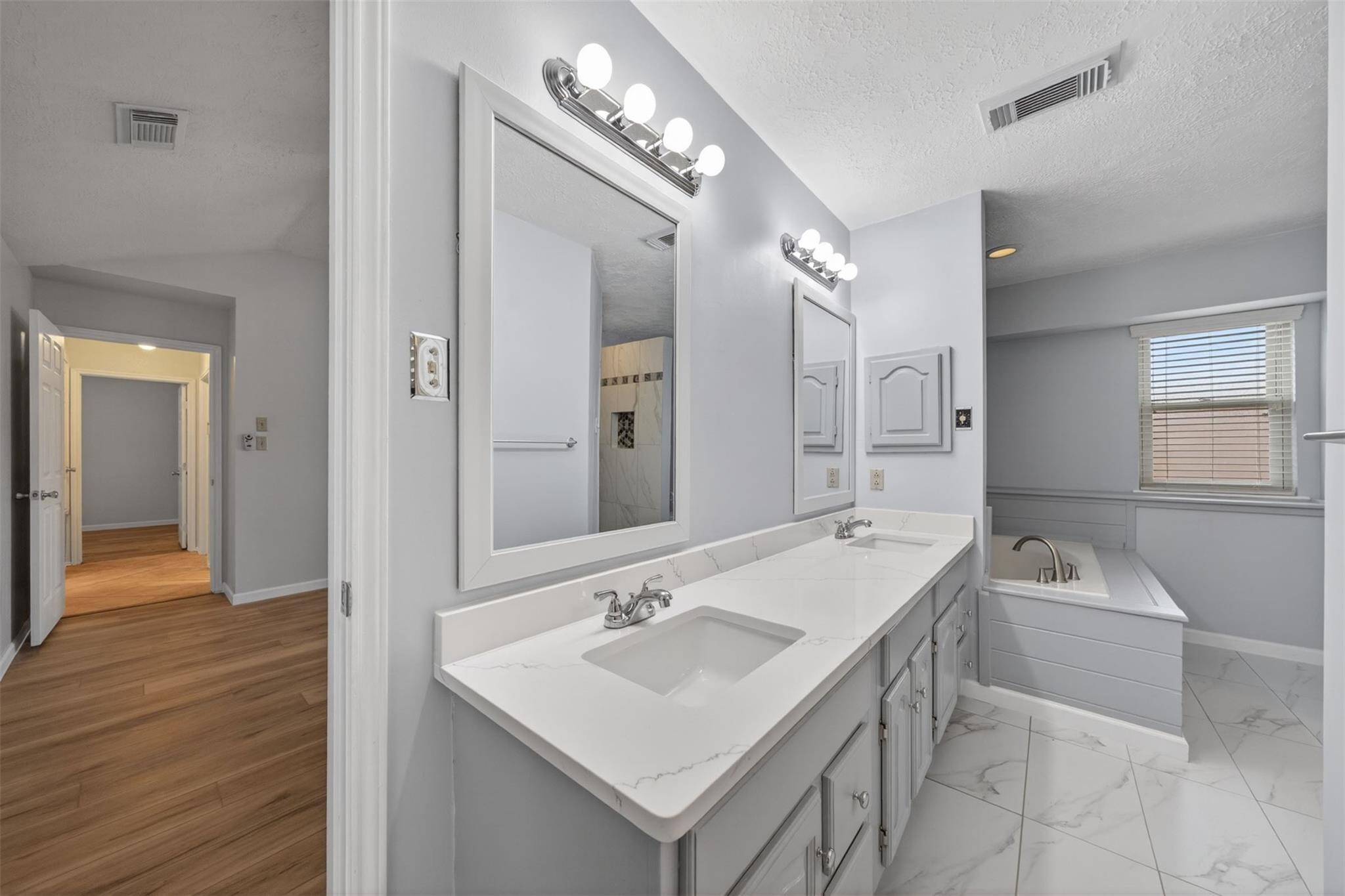 12511 Ravens Mate Drive Property Photo 19