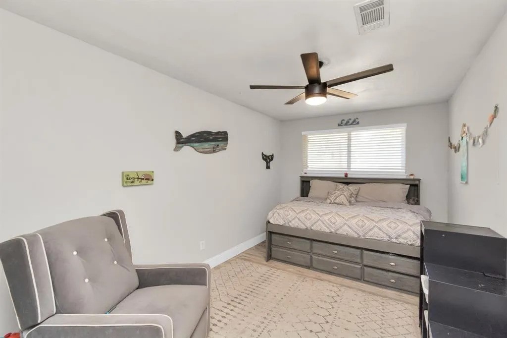 5658 Ludington Drive Property Photo 14