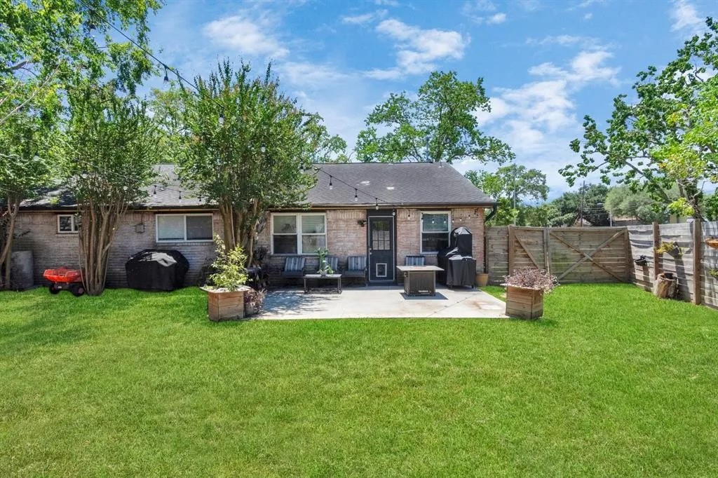 5658 Ludington Drive Property Photo 23