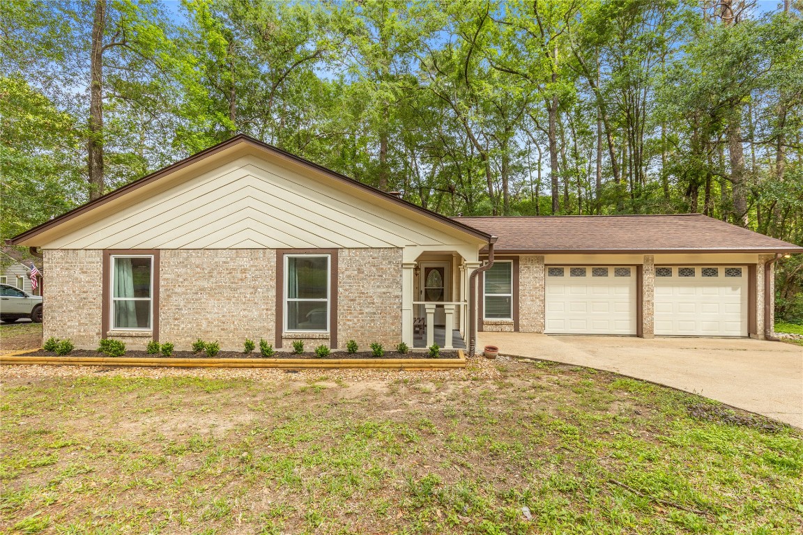3740 Summer Lane Property Photo 2