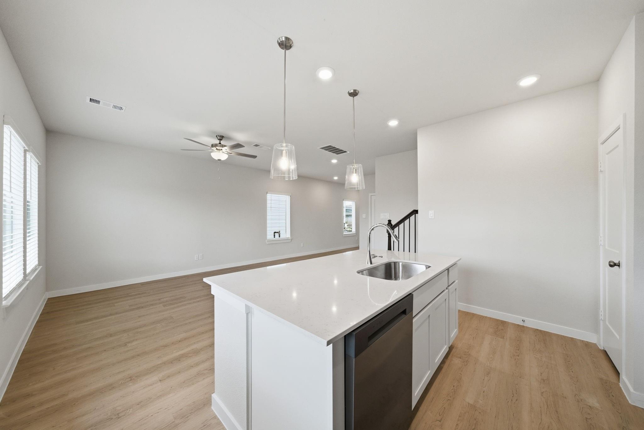 3312 Vine Terrace Trace Property Photo 10