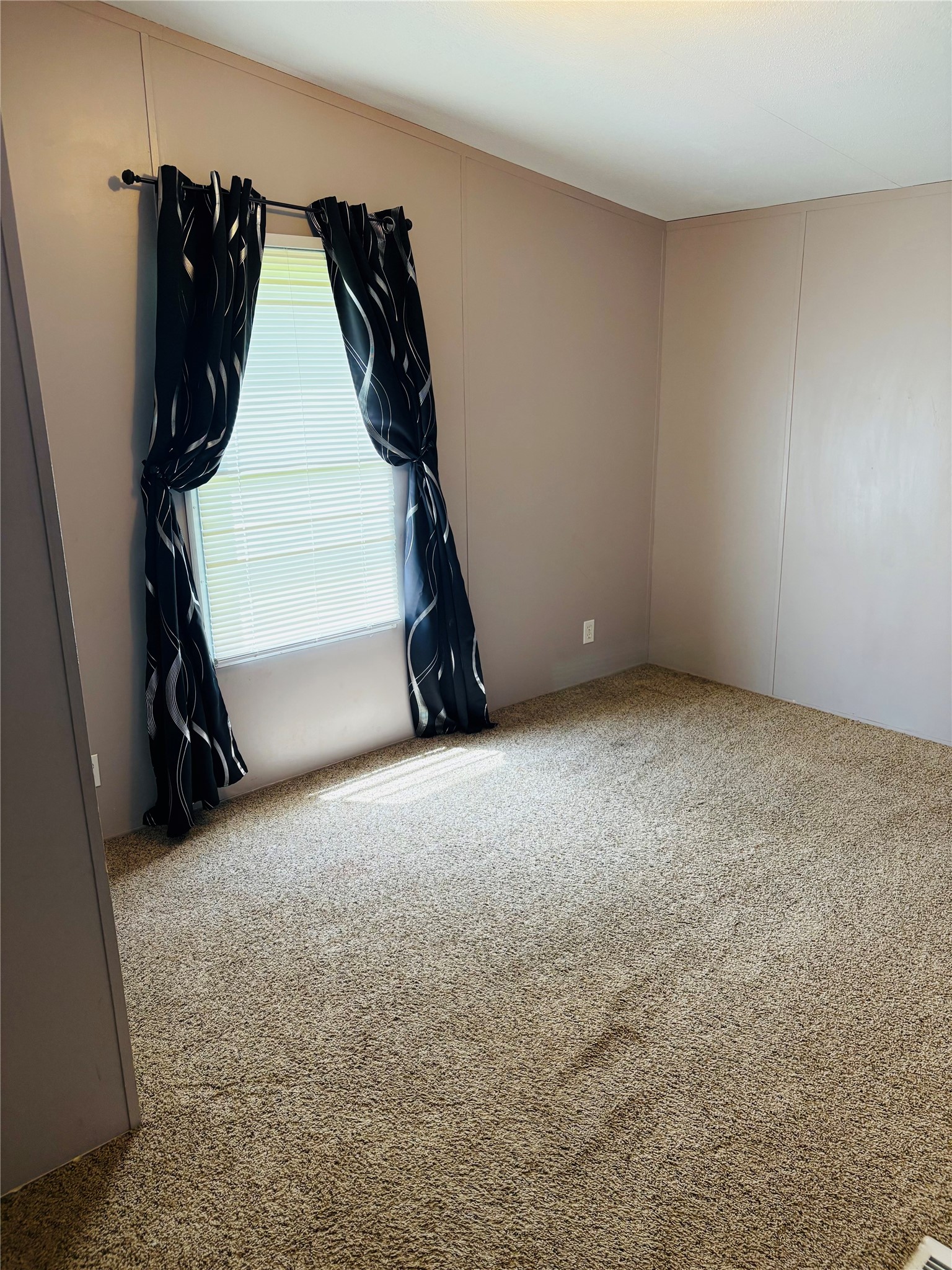 16124 Lone Star Ranch Drive Property Photo 6
