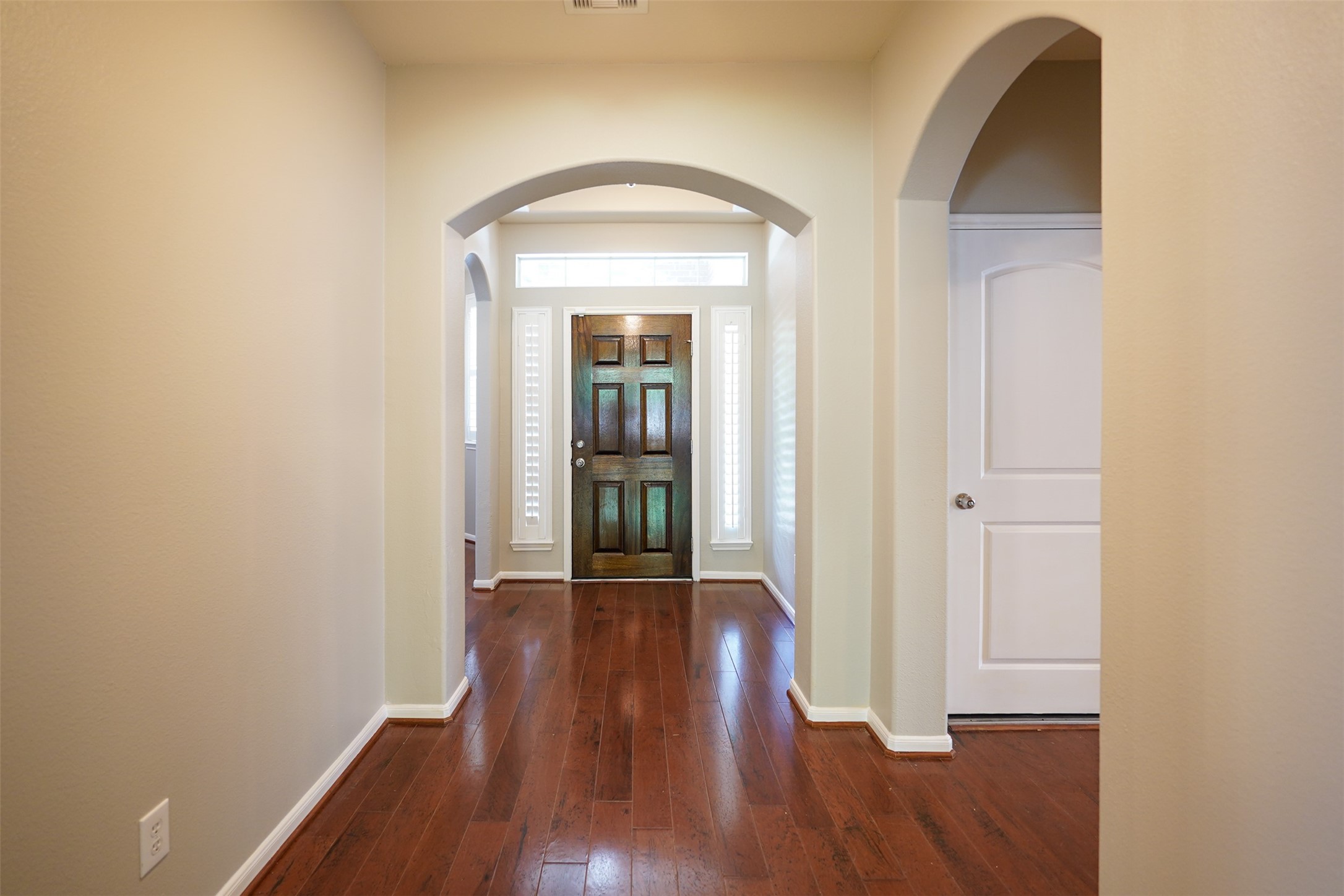 28038 Emma Gardens Lane Property Photo 5