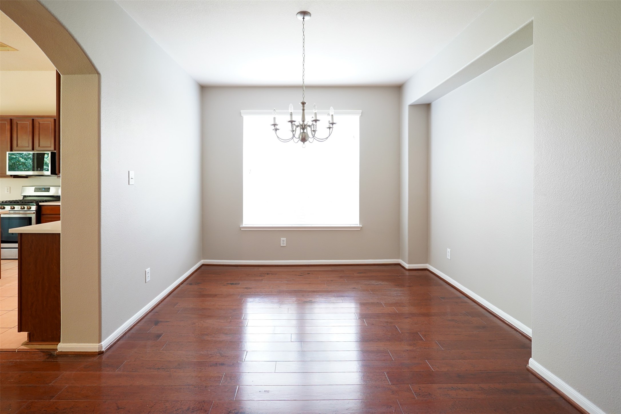 28038 Emma Gardens Lane Property Photo 7