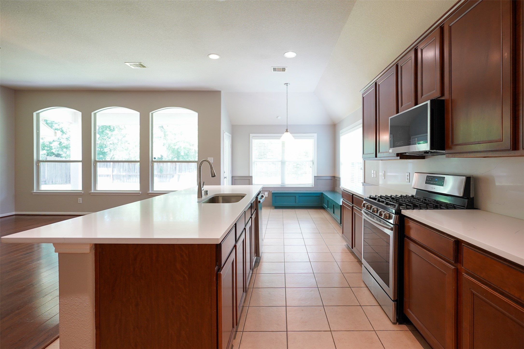 28038 Emma Gardens Lane Property Photo 10