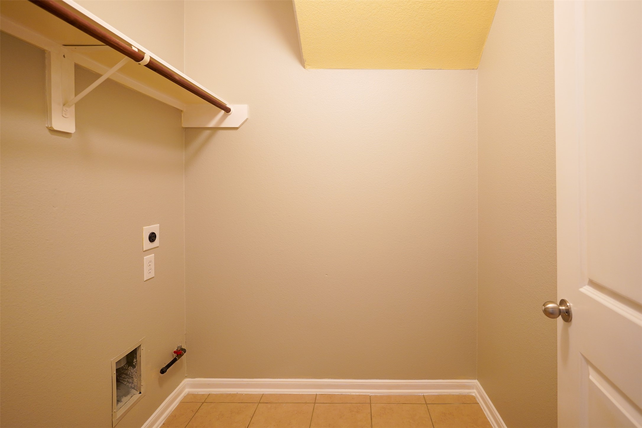 28038 Emma Gardens Lane Property Photo 27