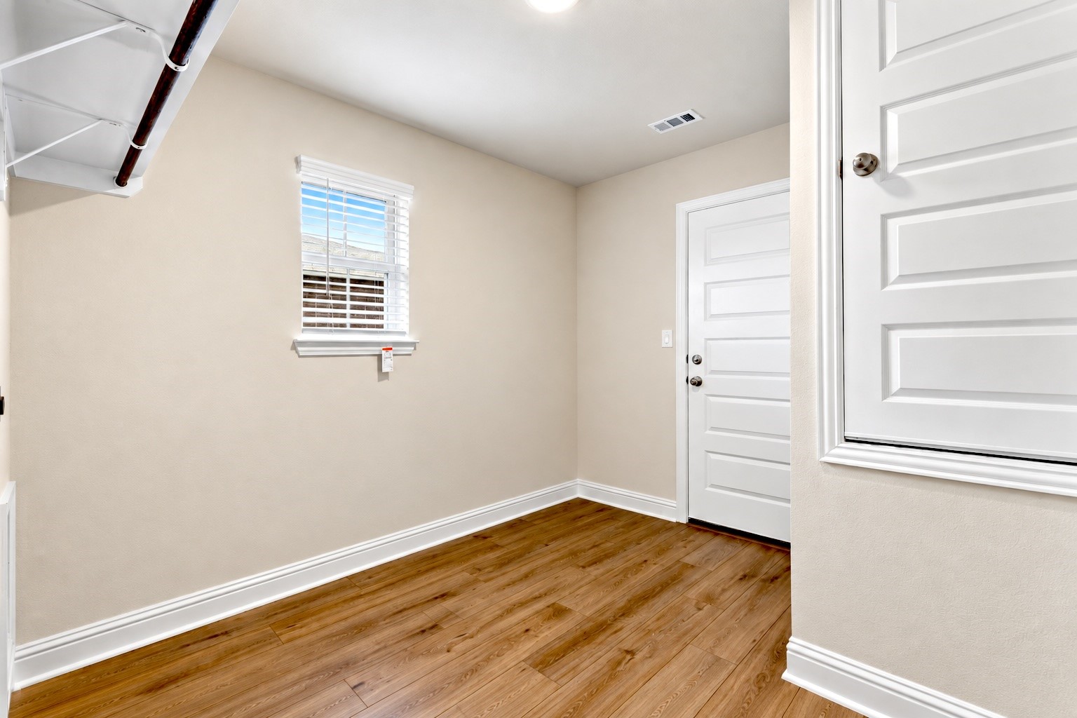 2218 Seneca Lake Drive Property Photo 13