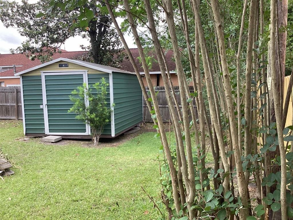 103 W Main St Property Photo 21