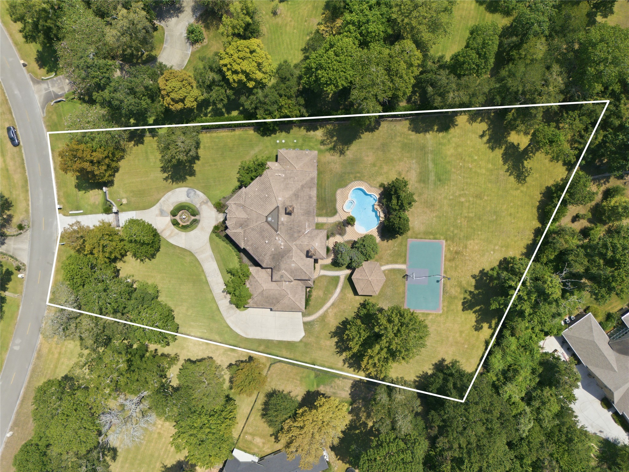 3319 Wild River Drive Property Photo 6