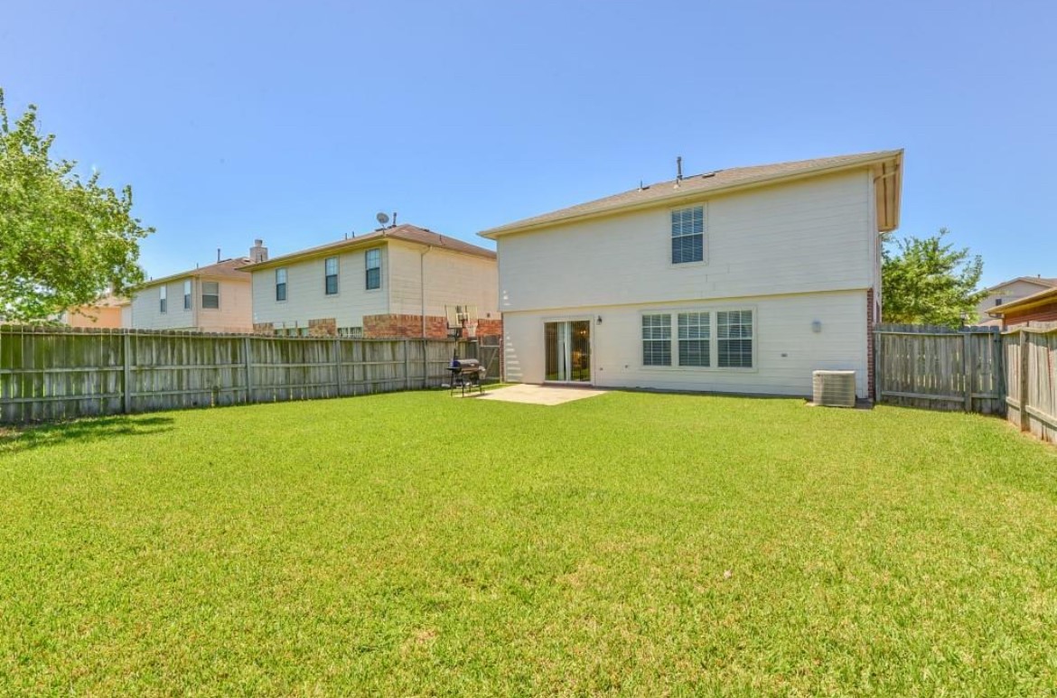 5722 W Harrow Drive Property Photo 5